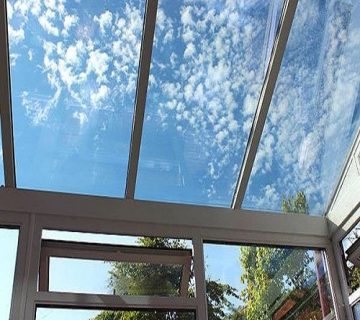 مجری سقف حیاط خلوت